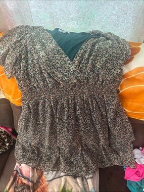 Mimi Chica Green Floral Smocked Peplum dress